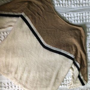 Light weight color blocked top from Vici!